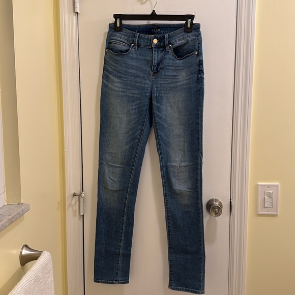 White House Black Market Denim - WHBM The Slim Supersoft Jeans Size 2 EUC